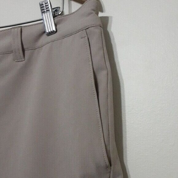 Magashchoni Mens performance golf short in size 36 - Picture 3 of 11